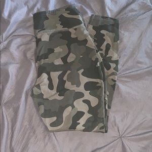 Camo leggings